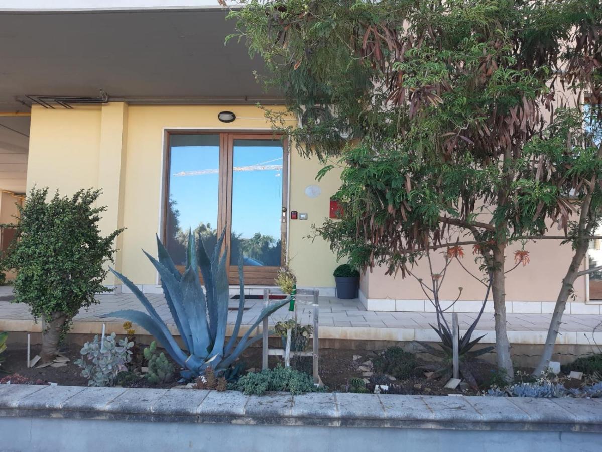 Casa Vacanze Da Lory Porto Torres Esterno foto